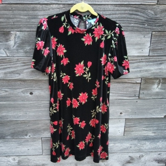 Draper James black Velvet Dress with roses size large - Picture 1 of 9